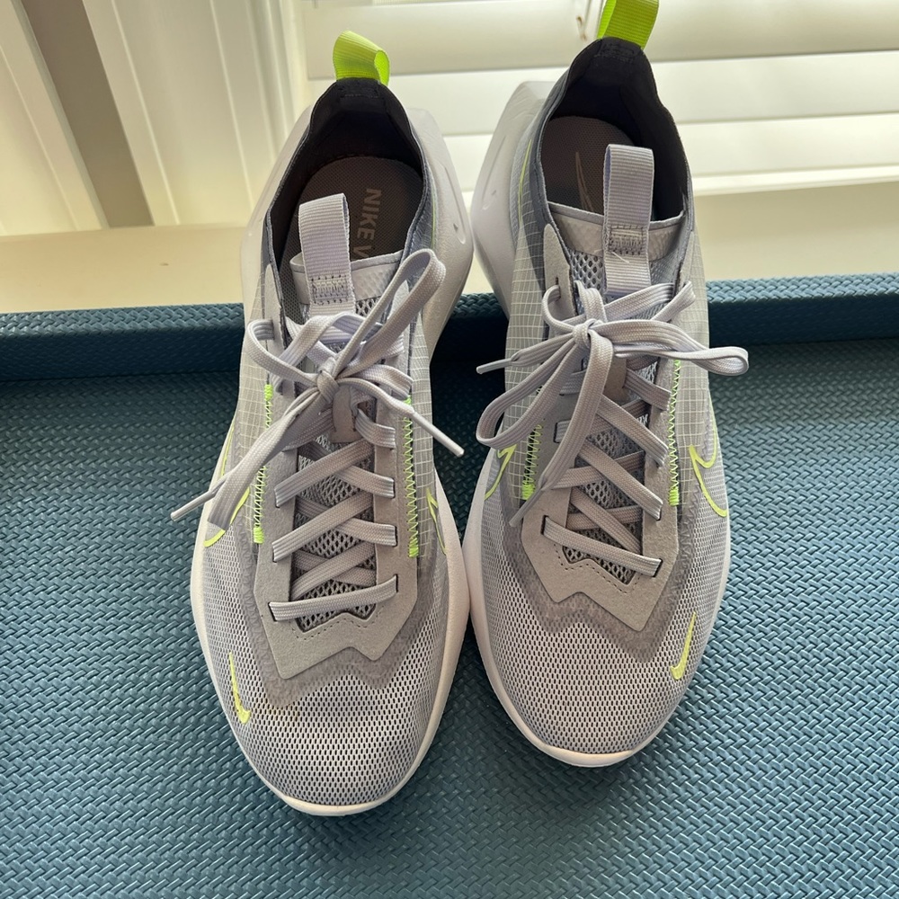 Nike Air Zoom Vista Lite Size 9